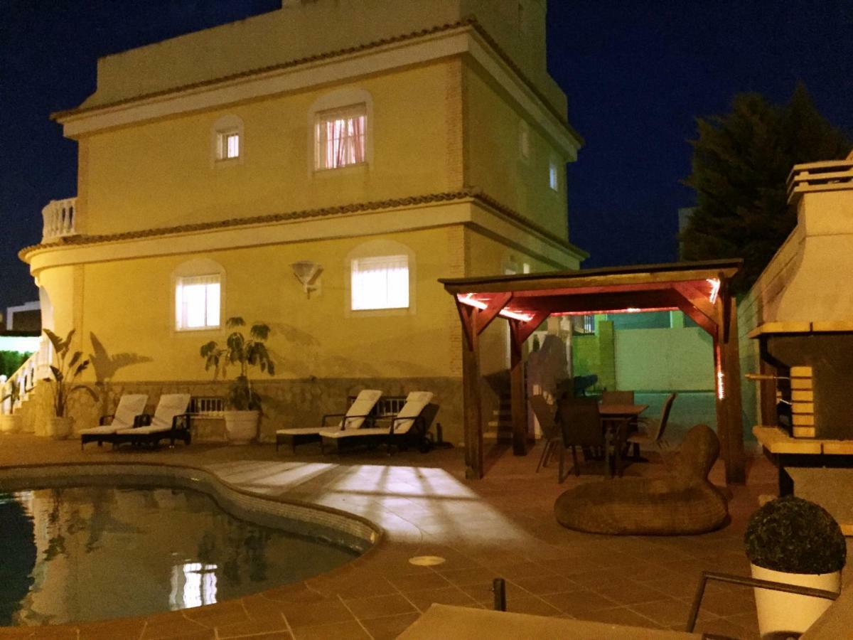 Vickys Villa Puerto Marino Экстерьер фото